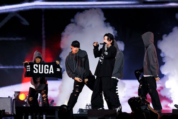 SUGA/「BTS <Yet To Come> in BUSAN」より(C)BIGHIT MUSIC
