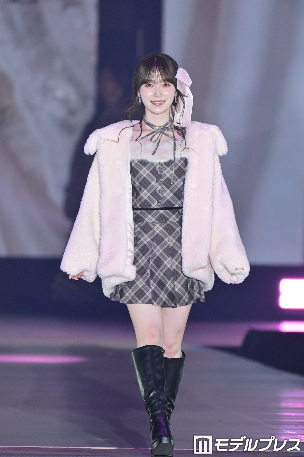 （C）モデルプレス