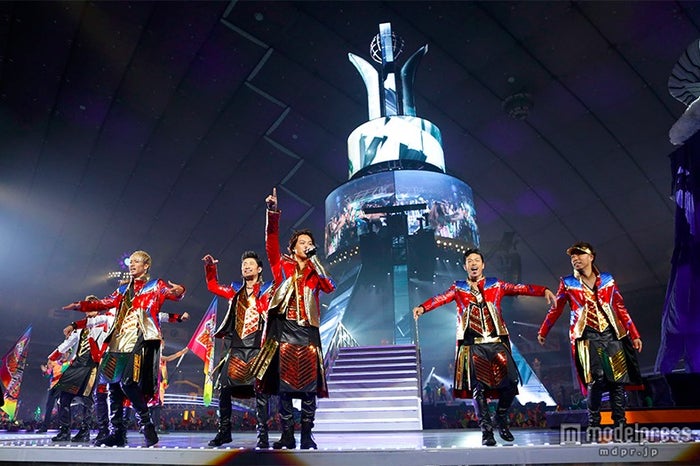三代目jsb 熱狂ステージで5万人と R Y U S E I ポーズ モデルプレス 三代目jsb 熱狂ステージで5万人と R Y U S E I ポーズ モデルプレス