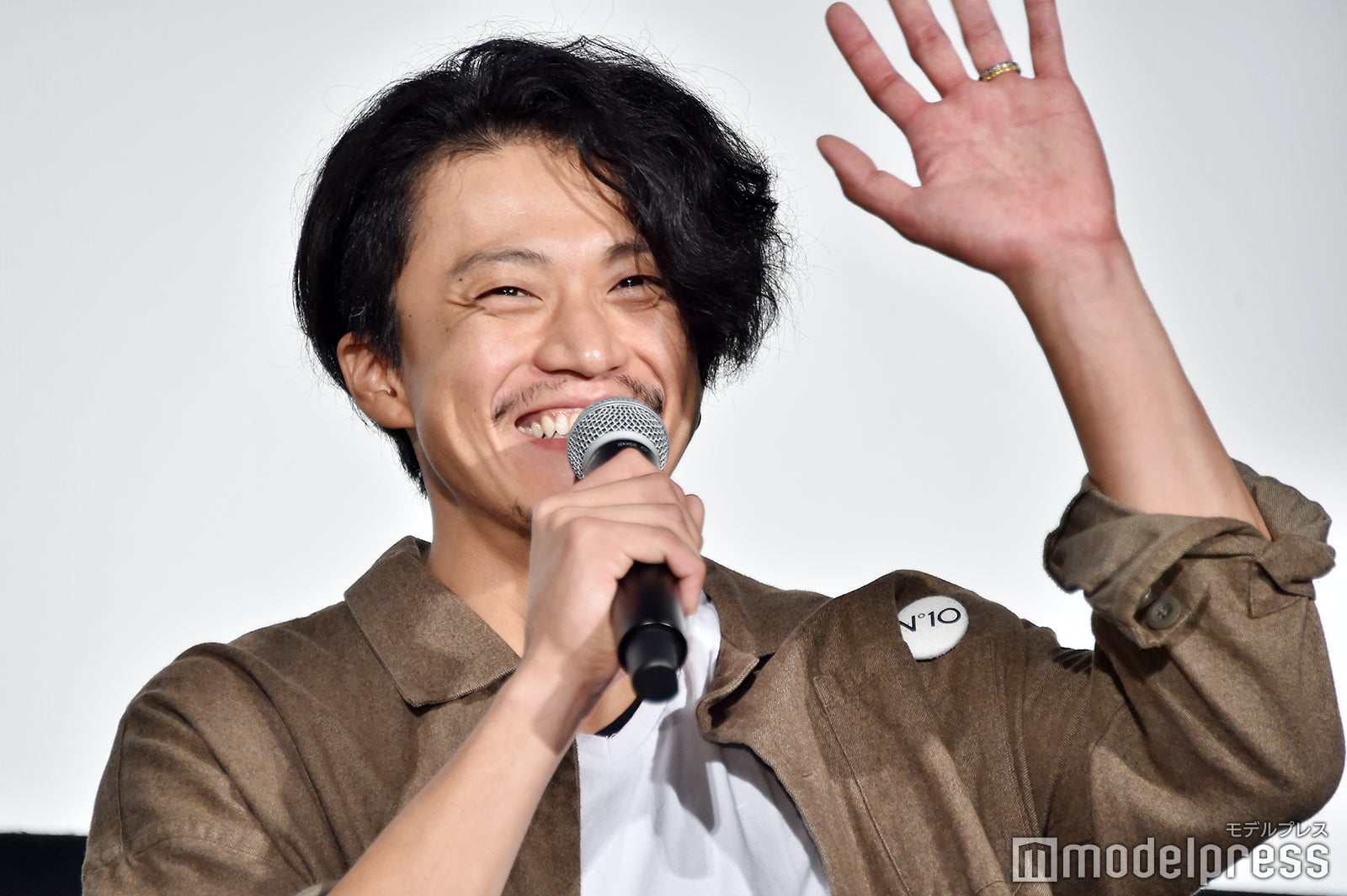 小栗旬 （C）モデルプレス