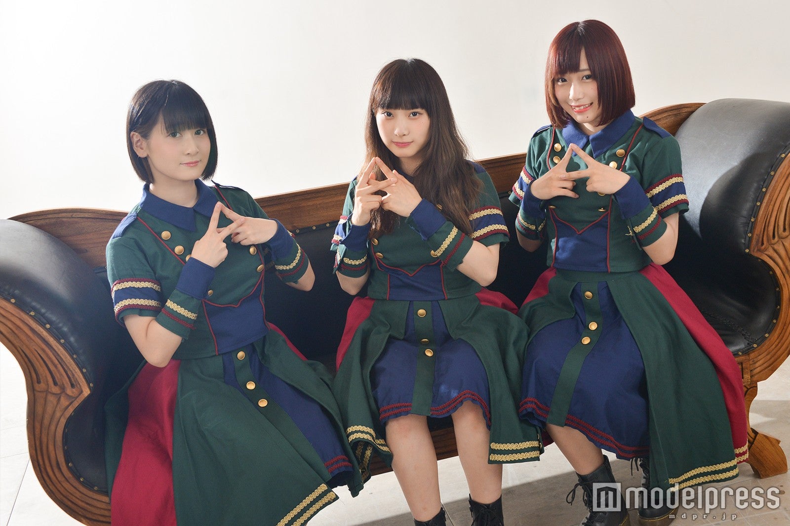 神崎のの、北野ももこ、榎本りょう（C）モデルプレス