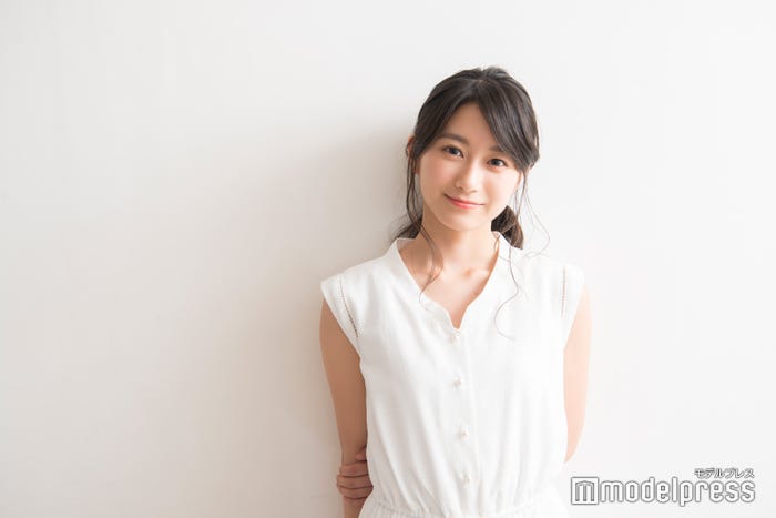 夏目かな(C)モデルプレス