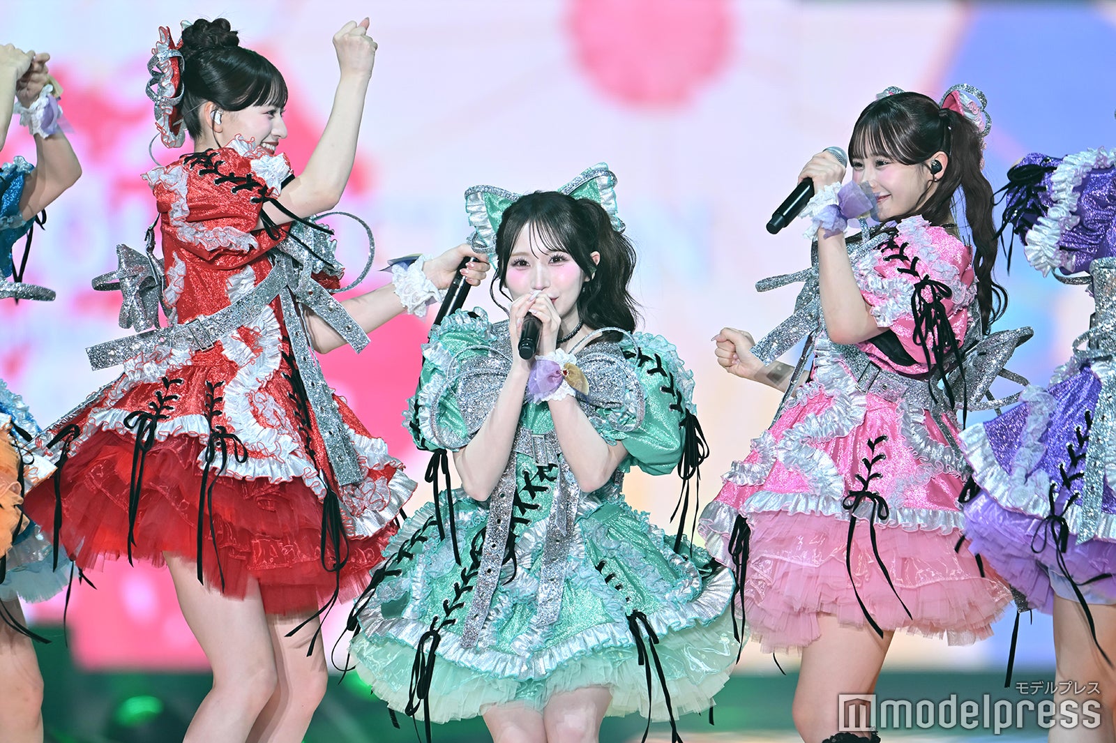 CANDY TUNE、デビュー3周年当日に「TGC」出演「幸せです」代表曲＆世界観溢れるパフォーマンスで魅せる【TGC2026 S/S】