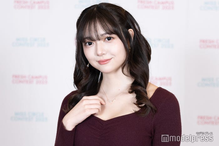 菅井純愛さん(C)モデルプレス