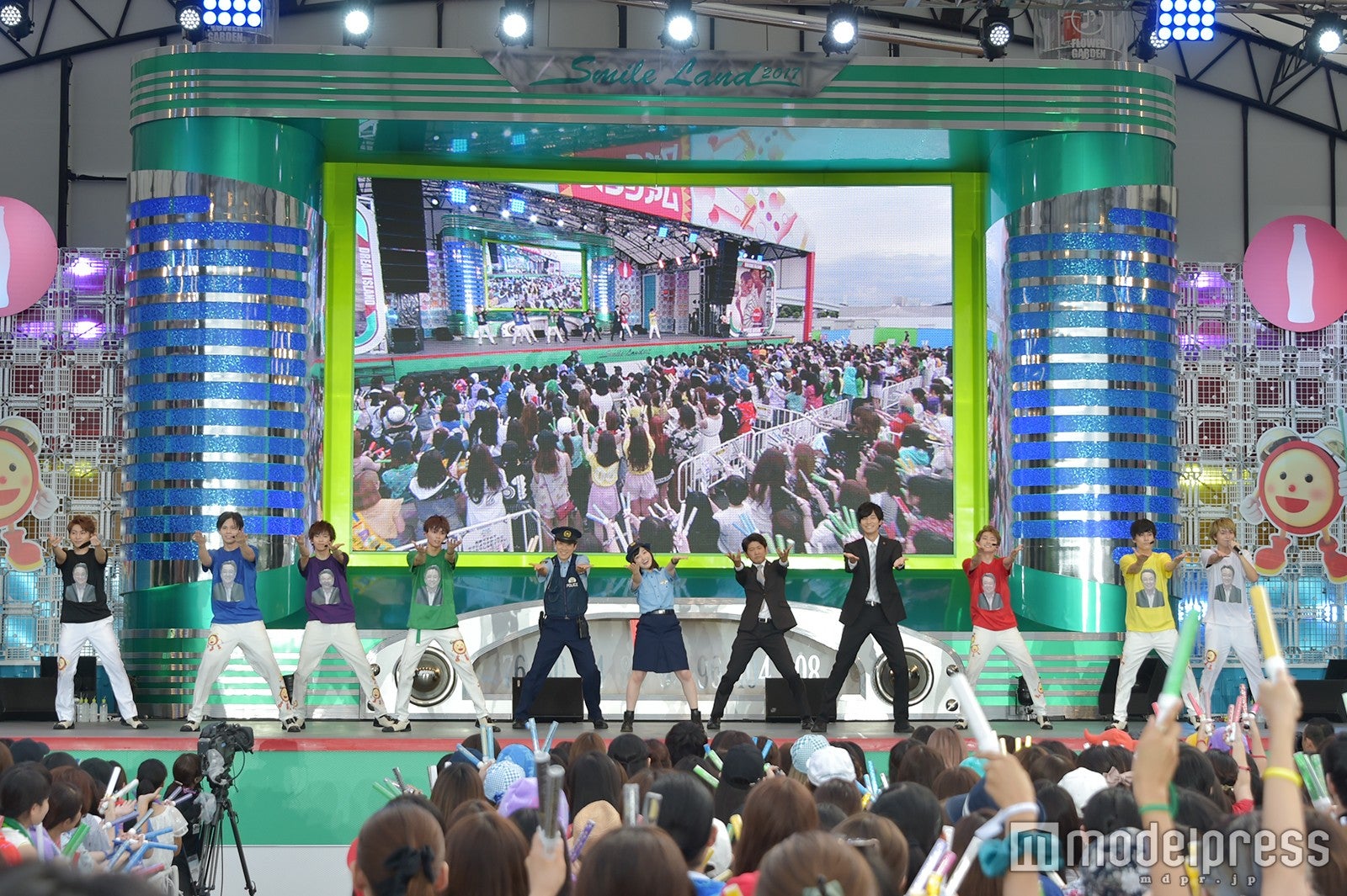 超特急と橋本環奈らが“いきものダンス”生披露 （C）モデルプレス