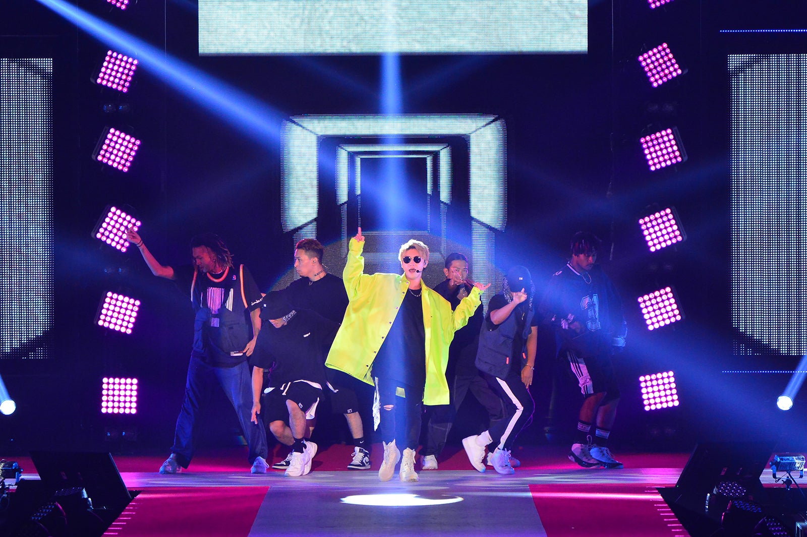 與真司郎（C）Rakuten GirlsAward 2019 AUTUMN／WINTER