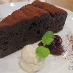 ローラのお気に入りスイーツ「ビーガンガトーショコラ」¥700