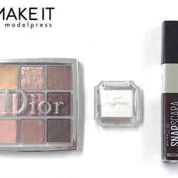 （左から）Dior／ディオール バックステージ アイ パレット／002 クール／5,500円（税抜）、JILLSTUART Beauty／アイコニックルック アイシャドウ／G301 innocent glam／2,200円（税抜）、メイベリン／スナップスカラ／07 ダークチェリー／1,200円（税抜） (C)メイクイット