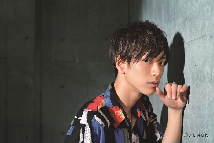 黒羽麻璃央「JUNON」10月号(画像提供:主婦と生活社)