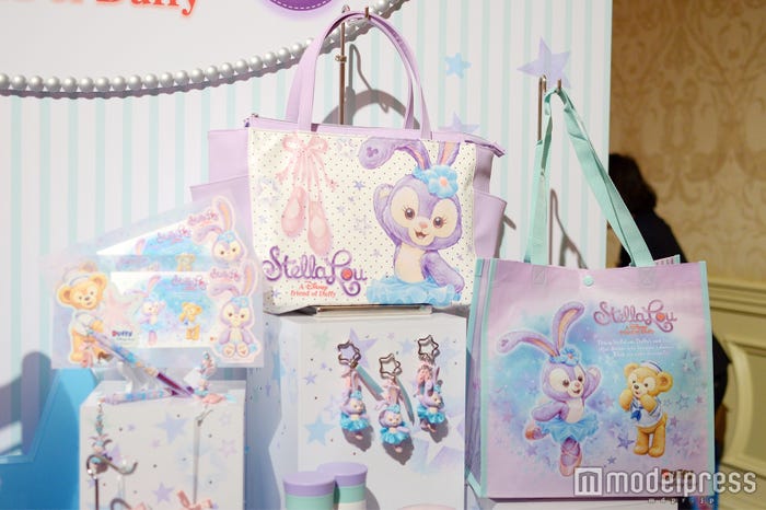 グッズ(C)モデルプレス