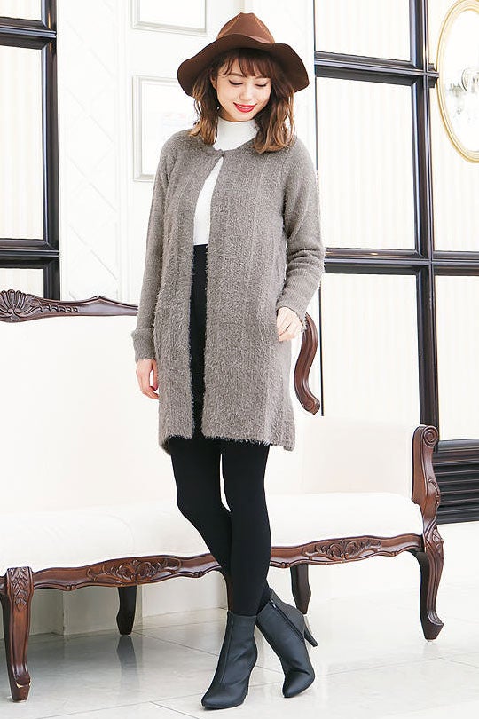 格子柄フェザーニットノーカラーコーディガン「神戸レタス」3690円（税込）／画像提供：神戸レタス