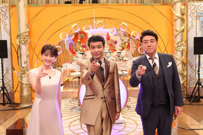 (左から)宮司愛海アナウンサー、中山秀征、佐野瑞樹アナウンサー (C)フジテレビ