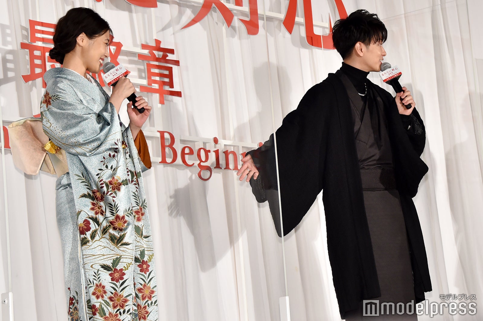 有村架純、佐藤健（C）モデルプレス