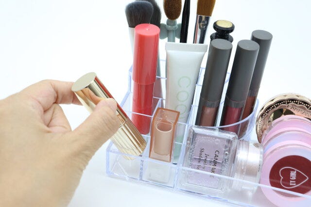 メイクアップスタンド(8仕切り) リップ取り出し メイクアップスタンド(8仕切り) リップ取り出し