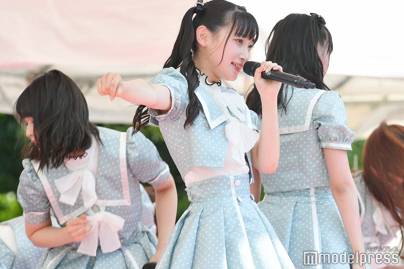 ＝LOVE（C）モデルプレス