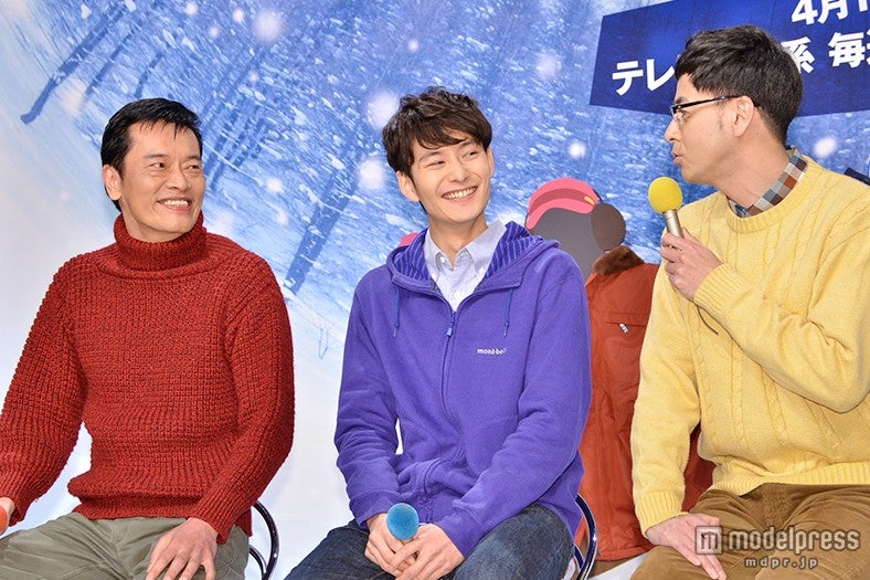 撮影中も笑いながらやっていたという3人／（左から）遠藤憲一、岡田将生、鈴木浩介