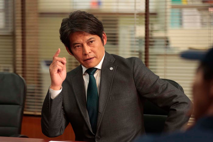 織田裕二「シッコウ!!~犬と私と執行官~」第7話より(C)テレビ朝日