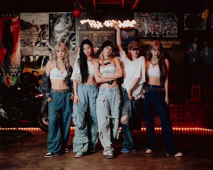 LE SSERAFIM (P)&(C) SOURCE MUSIC