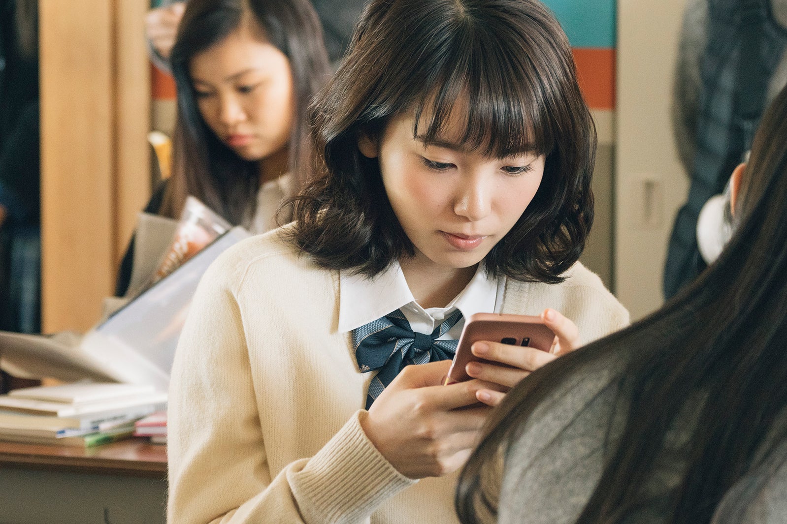 飯豊まりえ／「電影少女」第1話より（C）「電影少女2018」製作委員会