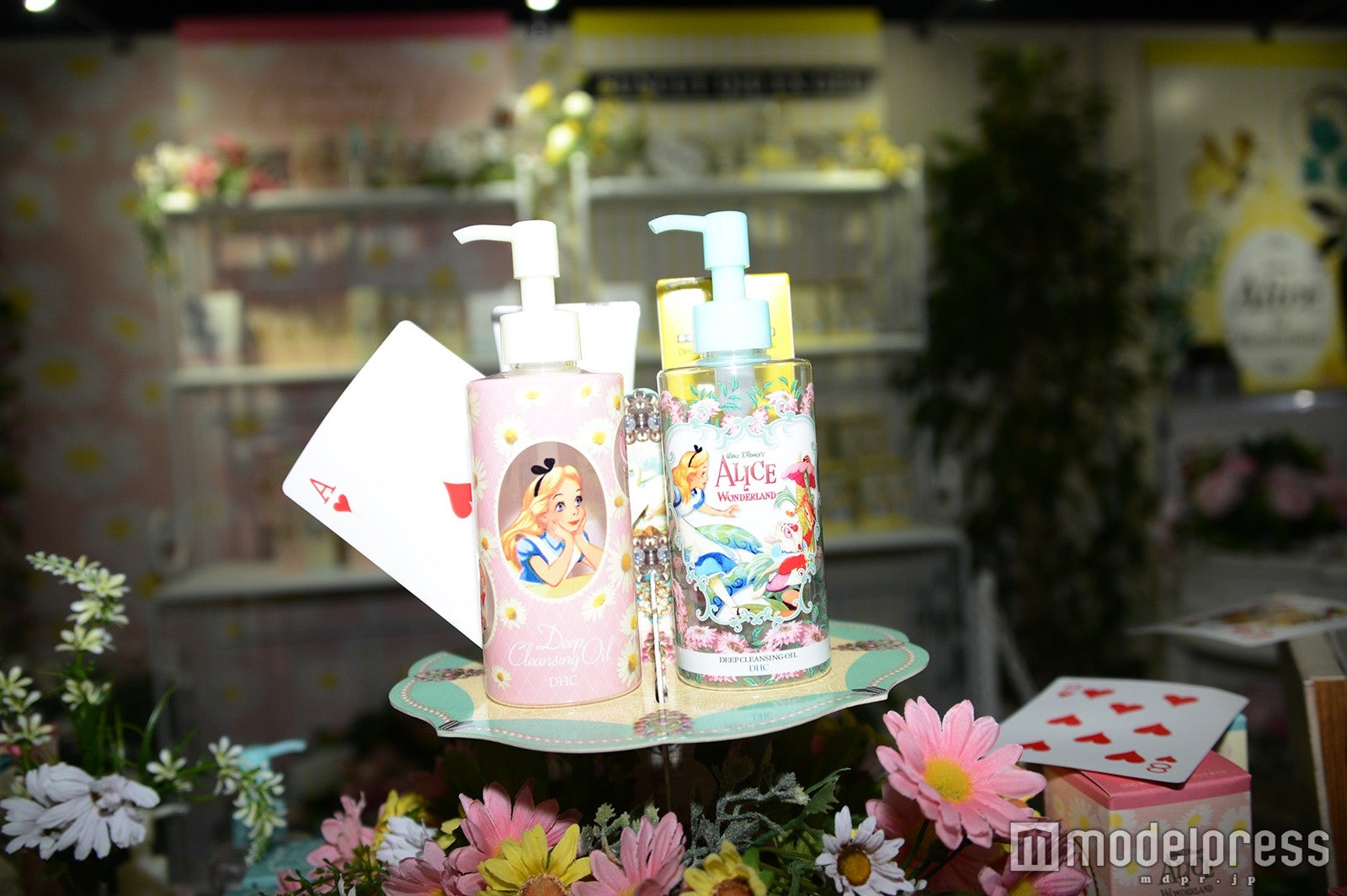 DHC薬用ディープクレンジングオイル［ふしぎの国のアリス］（C）Disney