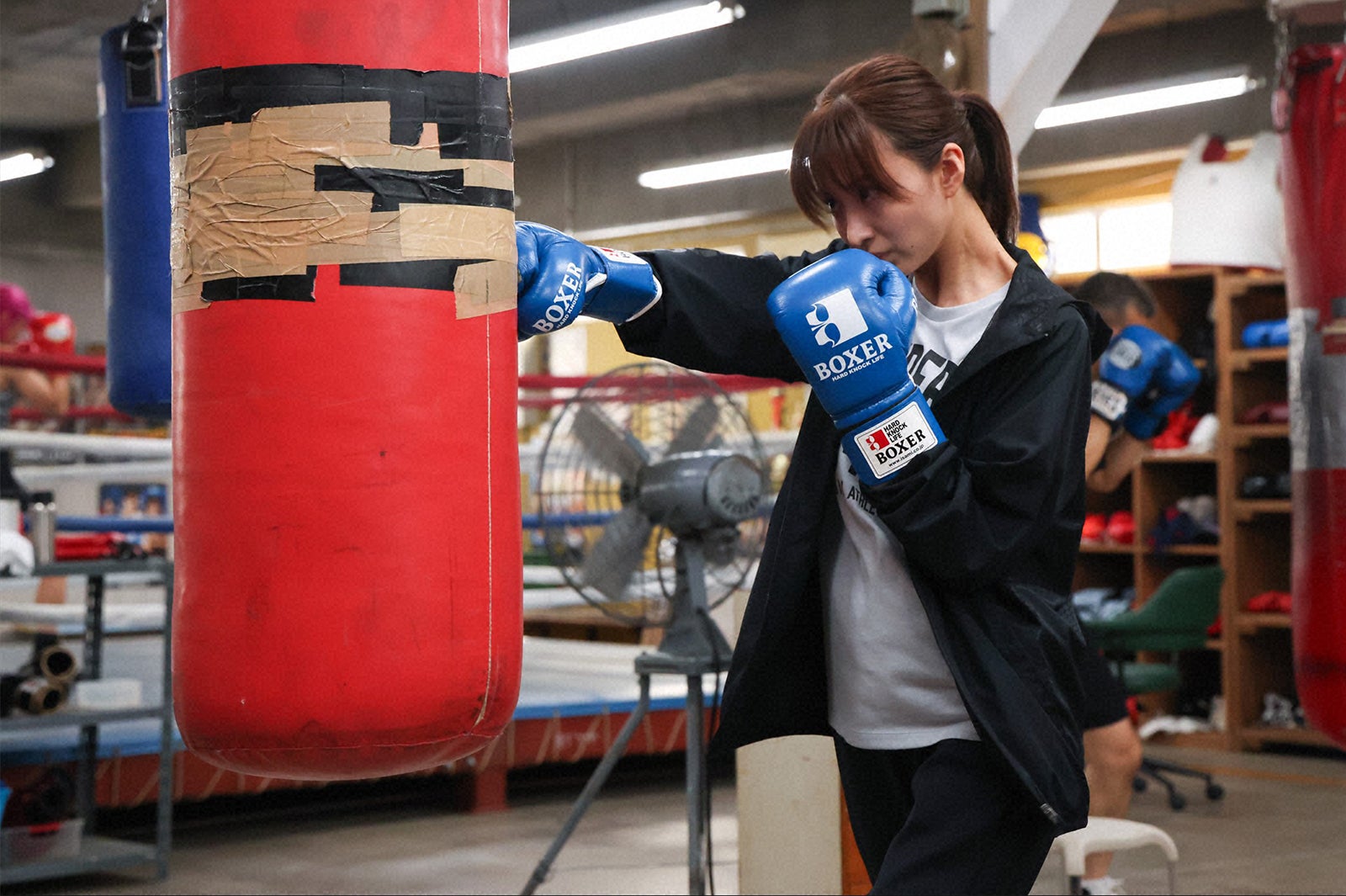 岡崎紗絵「あのクズを殴ってやりたいんだ」第3話（C）TBS