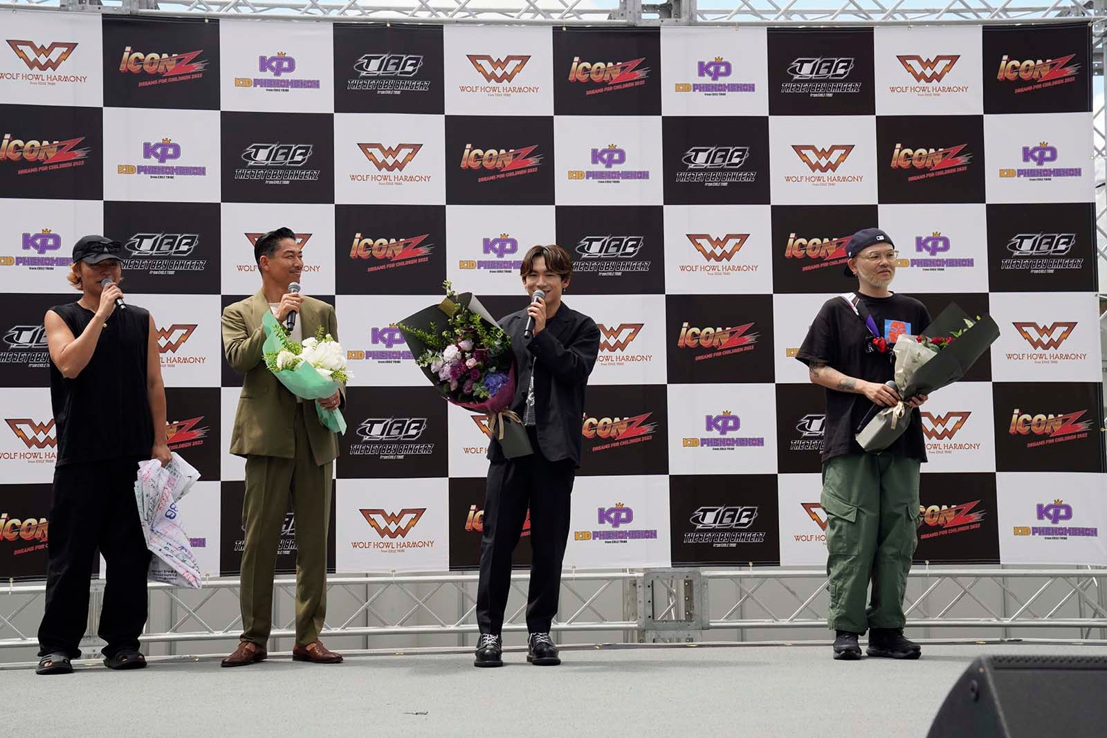 （左から）SHOKICHI、AKIRA、NAOTO、DJ DARUMA（提供写真）