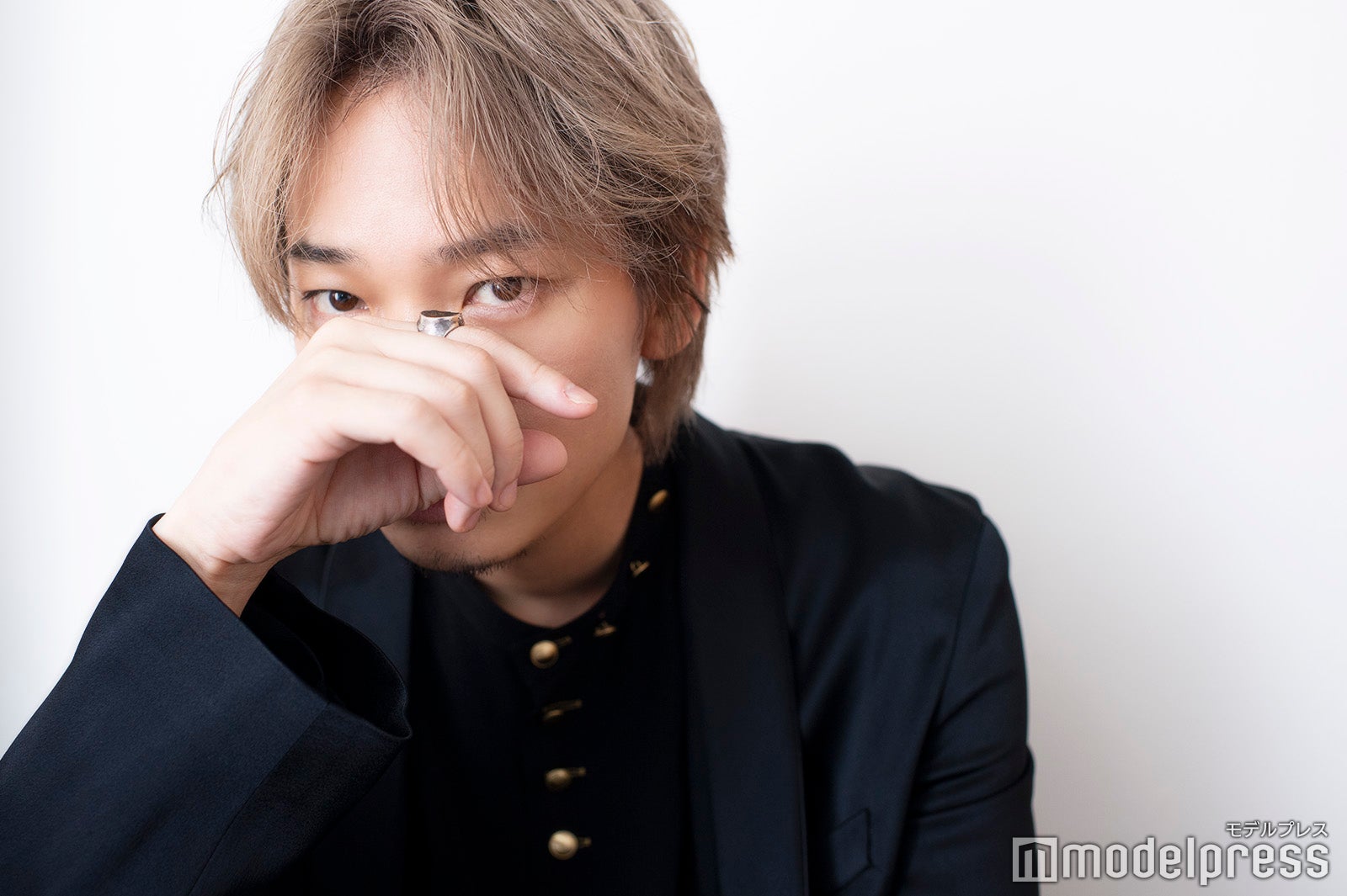 綾野剛「美しいものはいっぱいあるから」…夢を追う人へメッセージ（C）モデルプレス