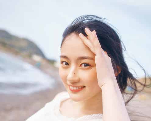 乃木坂46川崎桜、白ワンピに麦わら帽子で“映画のヒロイン”風に