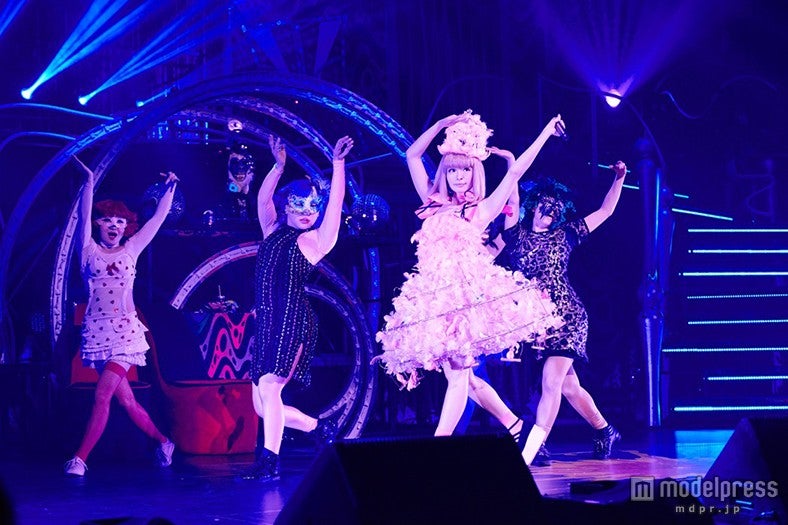 きゃりーぱみゅぱみゅ／撮影：佐藤勲