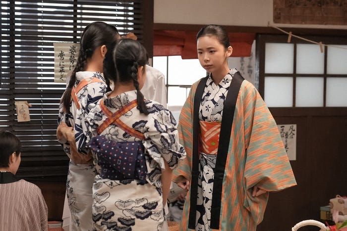 (右)趣里「ブギウギ」第11話(C)NHK