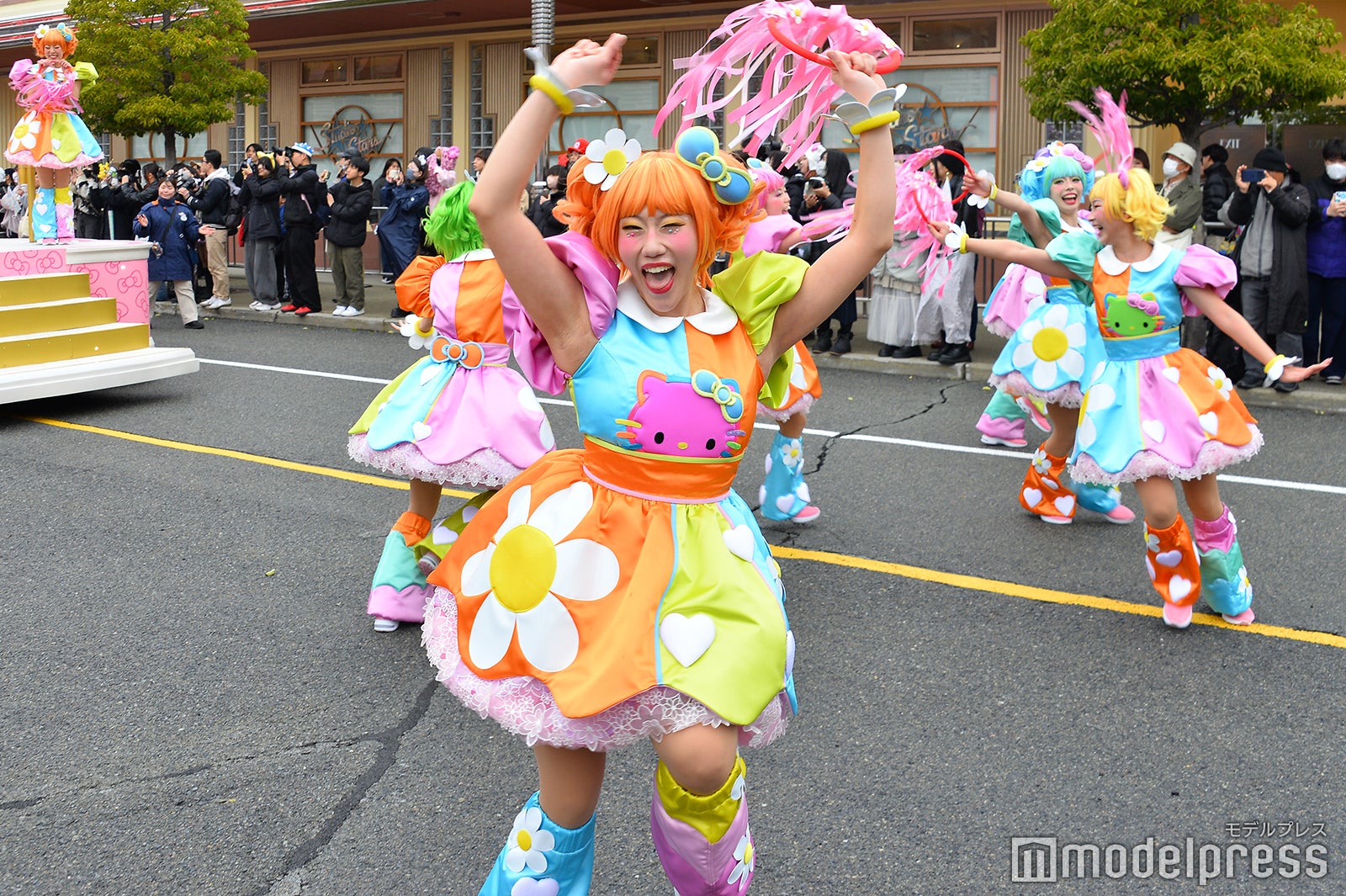 「NO LIMIT！ パレード ～Discover U！！！ バージョン～（C）モデルプレス