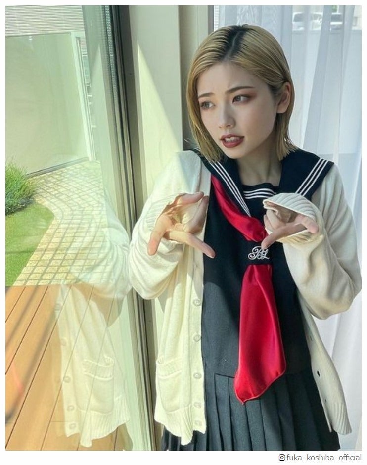 金髪の小芝風花／小芝風花Instagramより