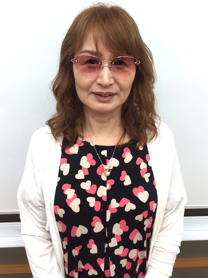 孫を溺愛するマダムのアルフィー高見沢(画像提供:フジテレビ)
