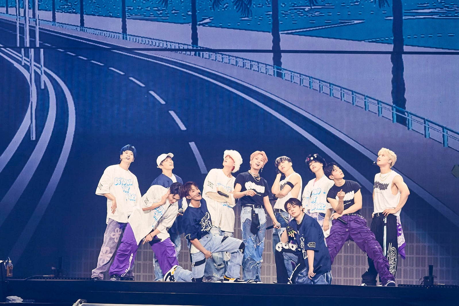 「2023 JO1 2ND ARENA LIVE TOUR ‘BEYOND THE DARK’」有明アリーナ初日公演（C）LAPONE Entertainment