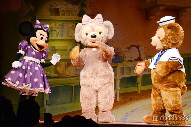 「はじめまして」と自己紹介をする