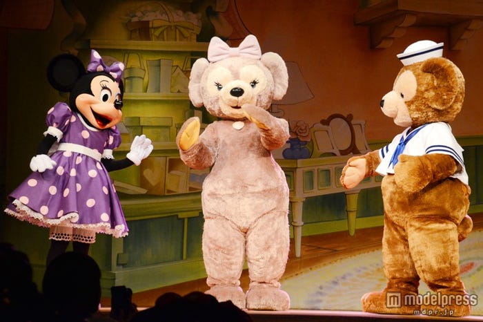 「はじめまして」と自己紹介をする