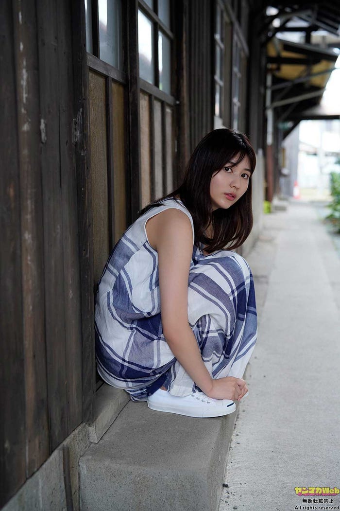 新井遥(C)LUCKMAN/ヤンマガWeb