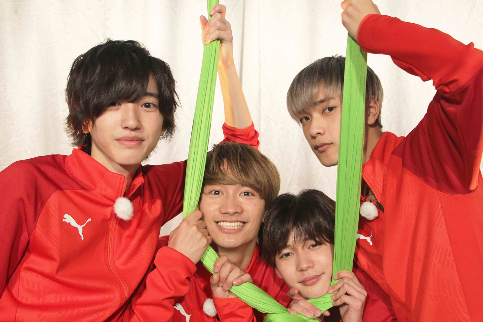 なにわ男子 道枝駿佑・高橋恭平・長尾謙杜・藤原丈一郎、空中パフォーマンス挑戦「絆が深まった」