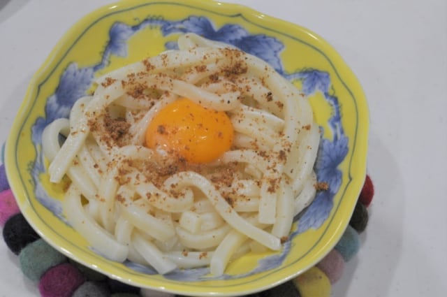 業務スーパーの「冷凍鍋ほうとう麺」かきたま