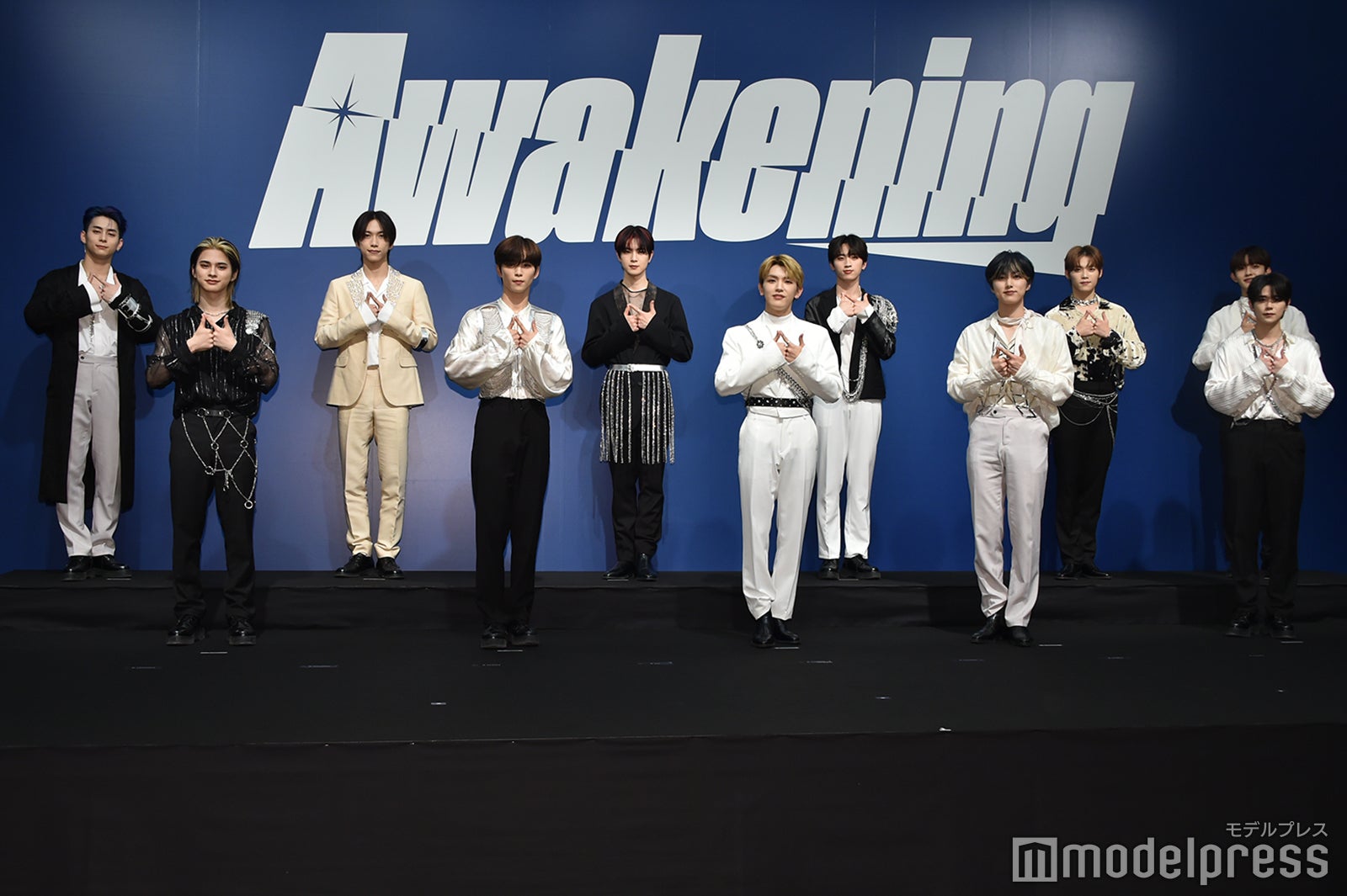 “覚醒”前夜のINI／（後列）西洸人、池崎理人、佐野雄大、許豊凡、木村柾哉、田島将吾（前列）松田迅、後藤威尊、高塚大夢、尾崎匠海、藤牧京介 （C）モデルプレス