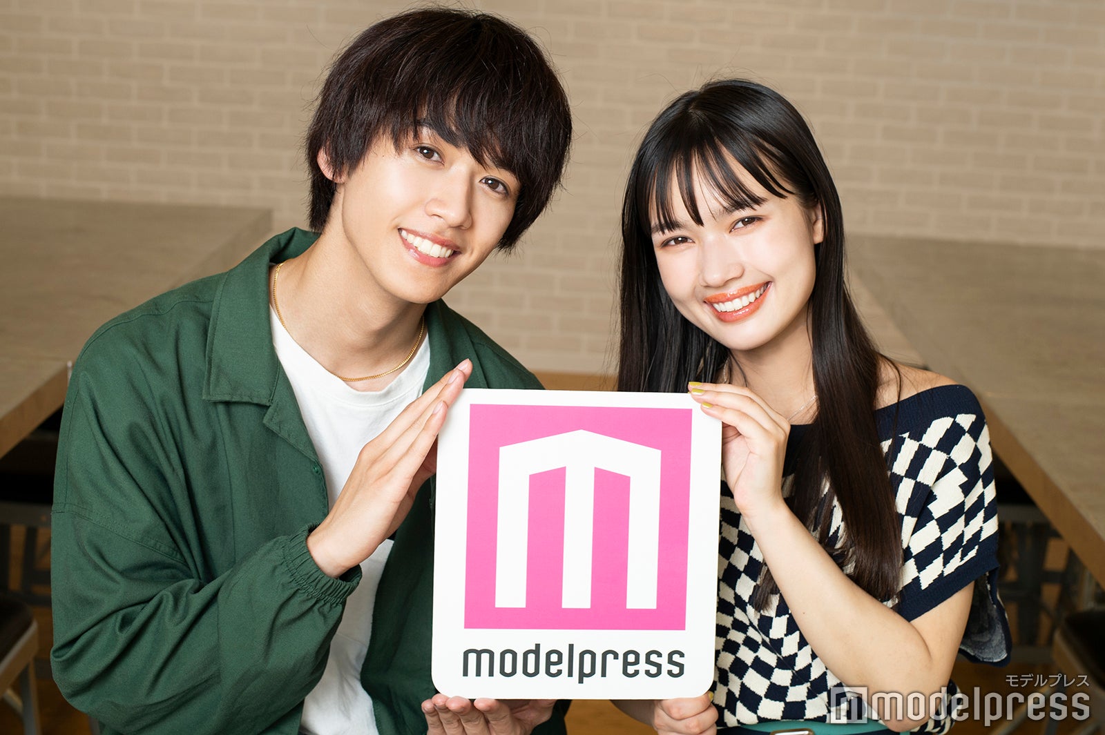 高橋聖那、新井舞良（C）モデルプレス