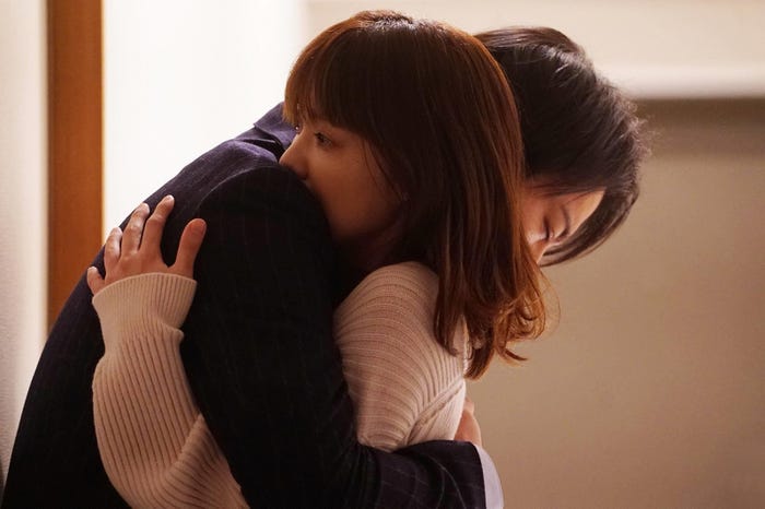 桐谷健太、倉科カナ/「カインとアベル」第3話より/画像提供:フジテレビ