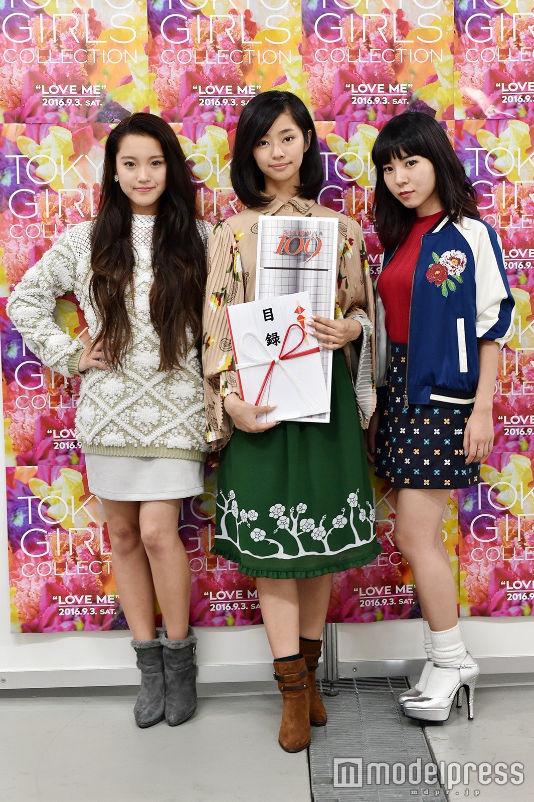 （左から）近藤千彩さん、前田悠雅さん、小田夢乃さん（C）モデルプレス