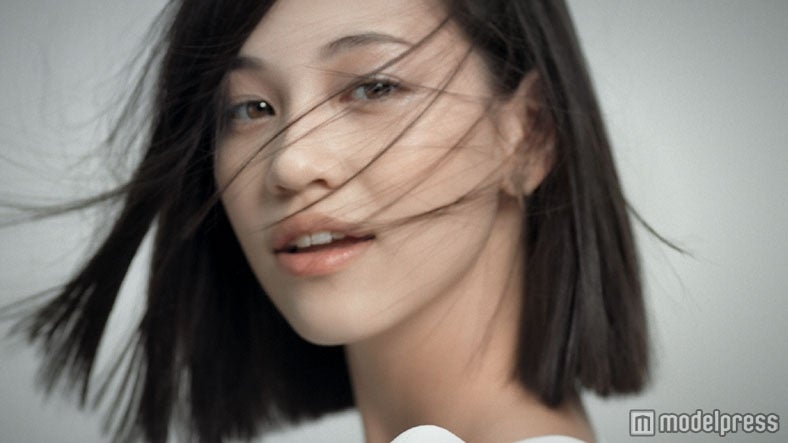 水原希子（CMカット）