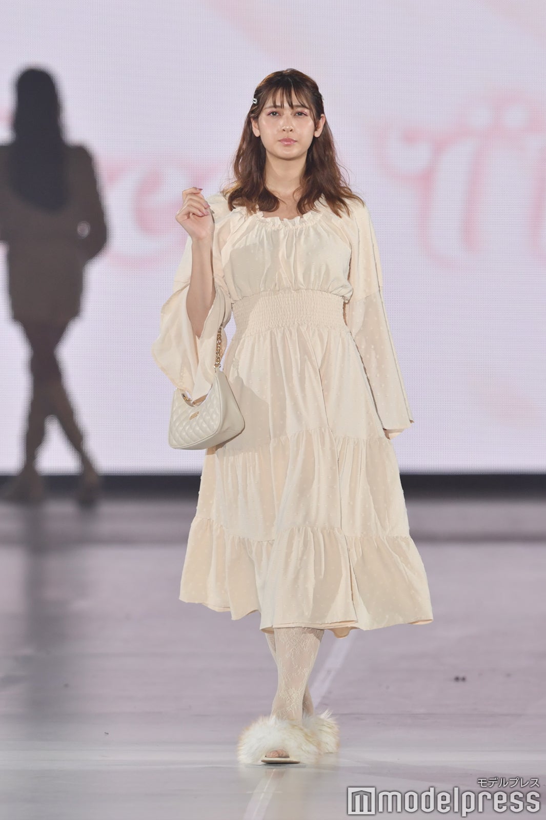 （C）モデルプレス