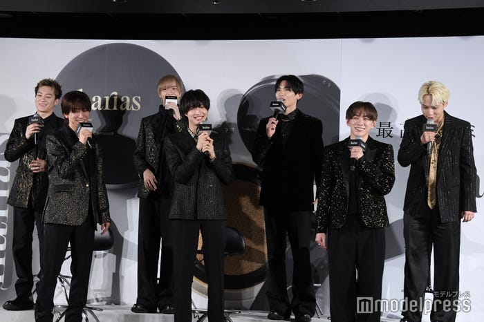 IMP.(後列)椿泰我、松井奏、影山拓也、横原悠毅(前列)鈴木大河、佐藤新、基俊介(C)モデルプレス