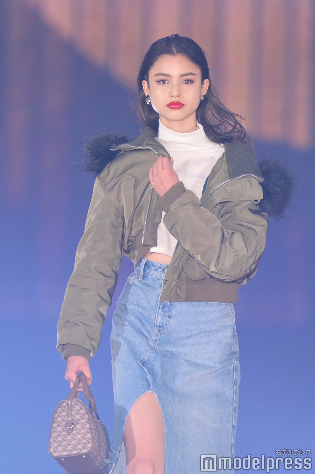 （C）モデルプレス