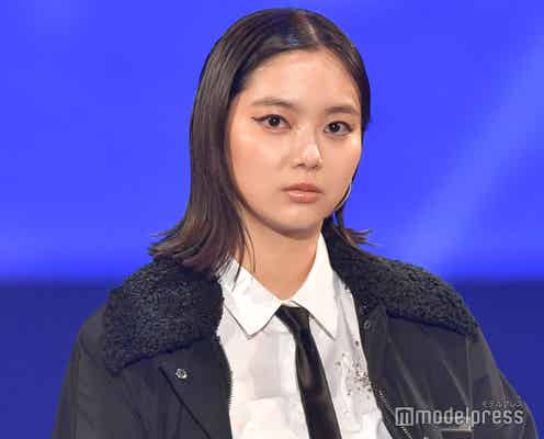 新川優愛、トップバッターで「サツコレ」開幕<札幌コレクション 2023 A/W>