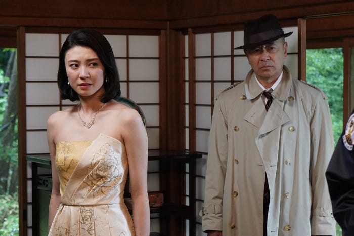 潤花、高橋克実「相棒season22」第6話より(C)テレビ朝日