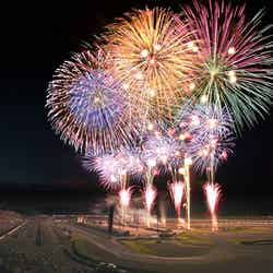 至近距離で楽しめる圧巻の「劇場型花火」/画像提供:ツインリンクもてぎ